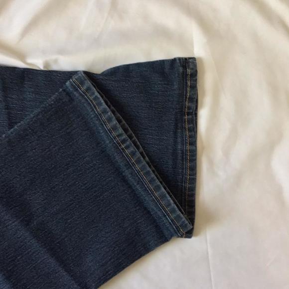 🔴𝗕𝗢𝗚𝗢🔴signature by levi curvy bootcut jeans - Picture 8 of 16